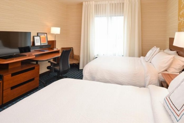 Fairfield Inn & Suites by Marriott Hollister image 2